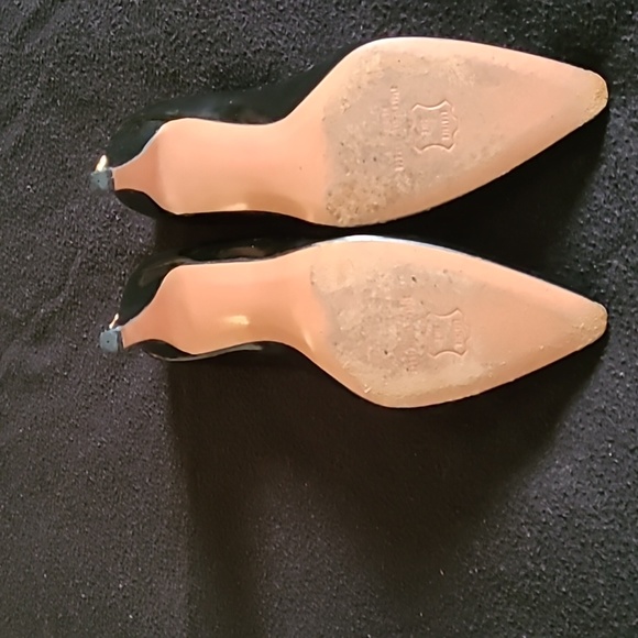 Shoes - Picture 2 of 4